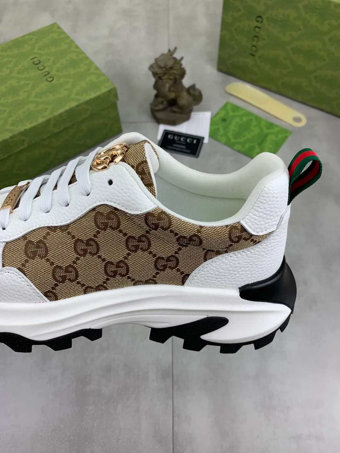 Men's shoes 💰P440💰[New model]🆘 The latest model from Gucci GUCCI official website🎁Classic casual and fashionable men's shoes👟Best model💥The version is simple and elegant, exclusive for trendy men. Unique official website latest brand elements👑Gucci original decoration, fashionable and generous, original soft calfskin fabric➕Comfortable soft first-layer pigskin lining ✅The official website specifies the wear-resistant casual outsole, the classic model is taken in kind🎬Color: 4️⃣colors available😍Number: 38-44
